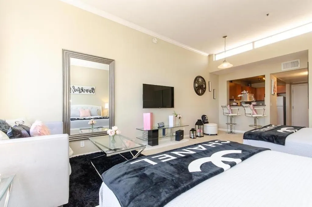 Loft Apartments At Hollywood Free Parking Close To Studios Universal-1